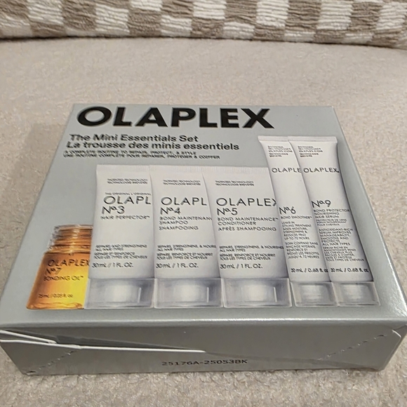OLAPLEX Other - Olaplex The Mini Essentials Hair Care Set (Limited Edition) Set Of 6 NEW